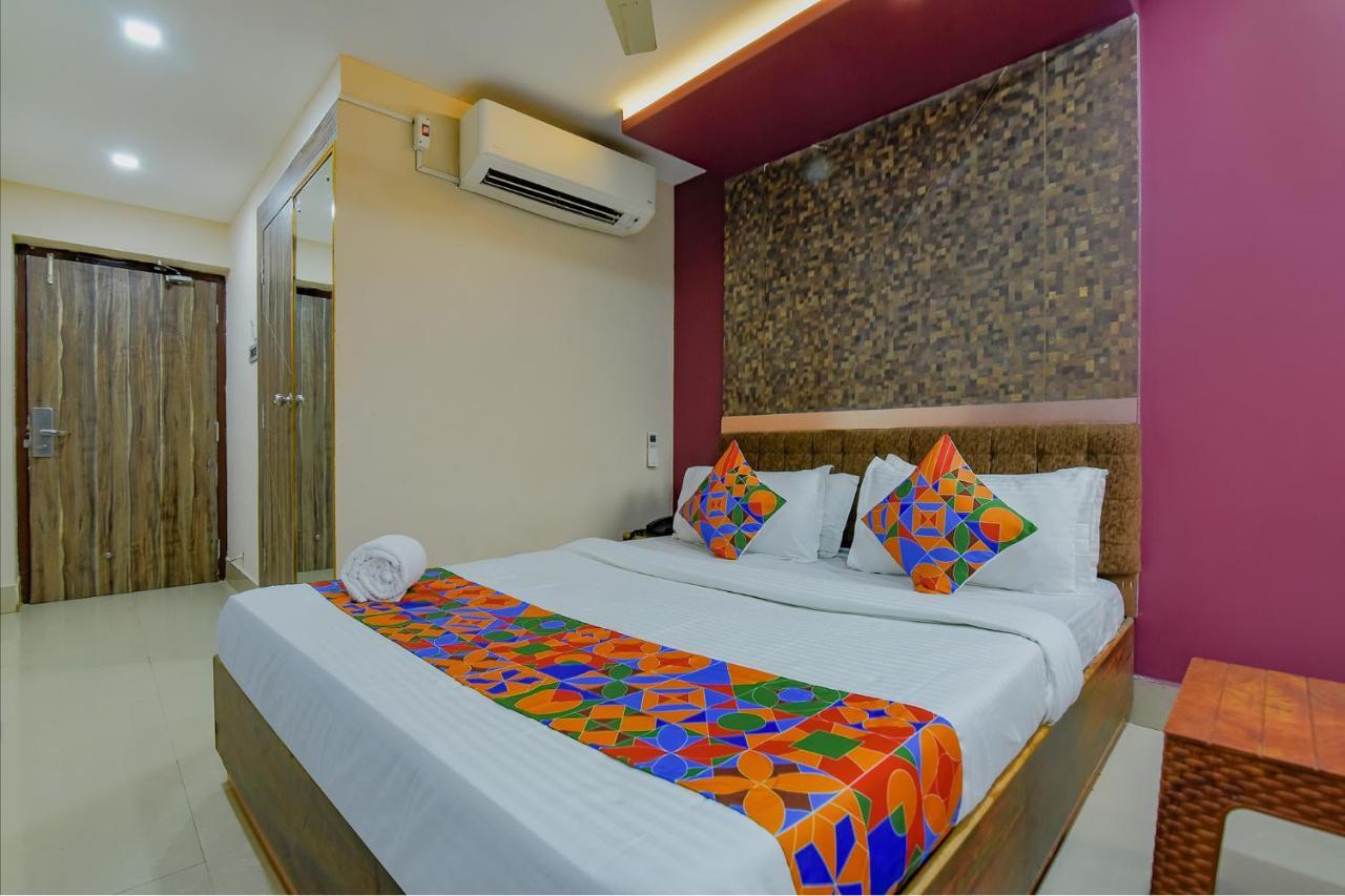 Fabhotel Middleton Desire - Nr Niladri Vihar Square Бхубанешвара Экстерьер фото